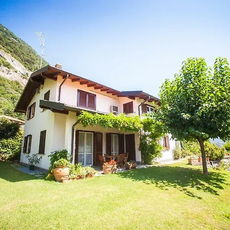 J&j House Castelmarte