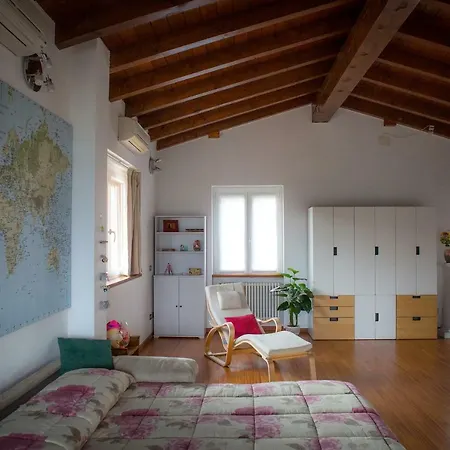 Séjour chez l'habitant J&j House Castelmarte